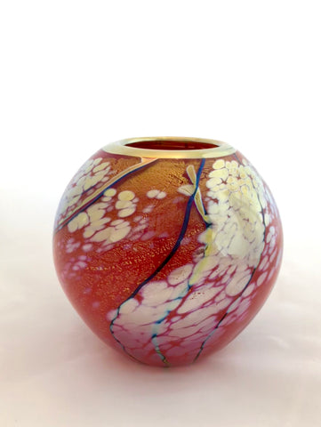 Lazer Art Glass Gold Lip Round Vase in Red